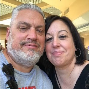 Meet your Posher, Dee